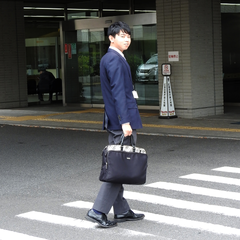 登庁時の若手職員